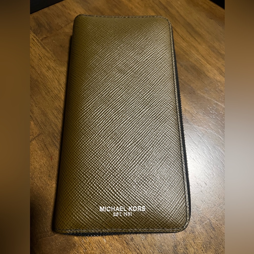 Michael Kors olive wallet